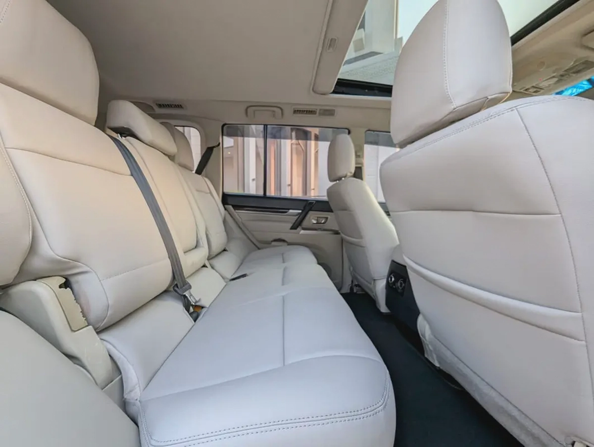 MITSUBISHI PAJERO 2015 GLS TOP FULL OPTION GCC V6 3.5L IN EXCELLENT CONDITION