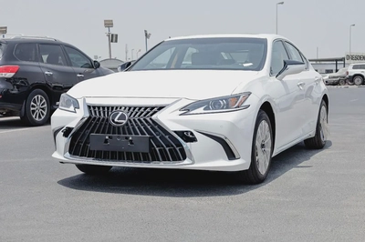 LEXUS ES300H 2.5L GCC 2025 0 KM-0