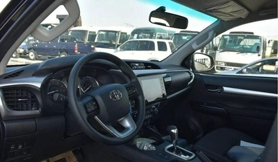 Toyota Hilux TOYOTA HILUX 4.0L V6 PETROL DC AT 2024-15