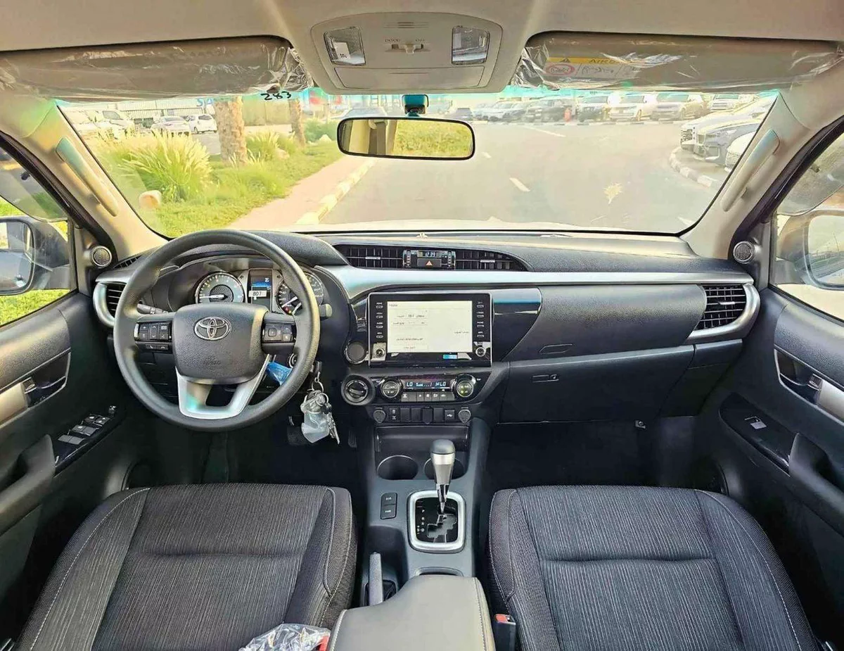 Toyota Hilux SGLX SR5 WIDE BODY / DOUBLE CABIN / 2.4L DIESEL A/T 4WD / BLIND SPOT / OVER FENDER / DIFF LOCK (CODE#HDAH-13-0