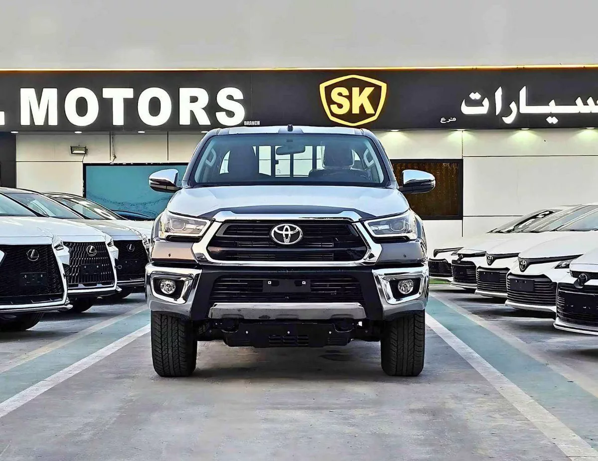 Toyota Hilux SGLX SR5 WIDE BODY / DOUBLE CABIN / 2.4L DIESEL A/T 4WD / BLIND SPOT / OVER FENDER / DIFF LOCK (CODE#HDAH-1-0