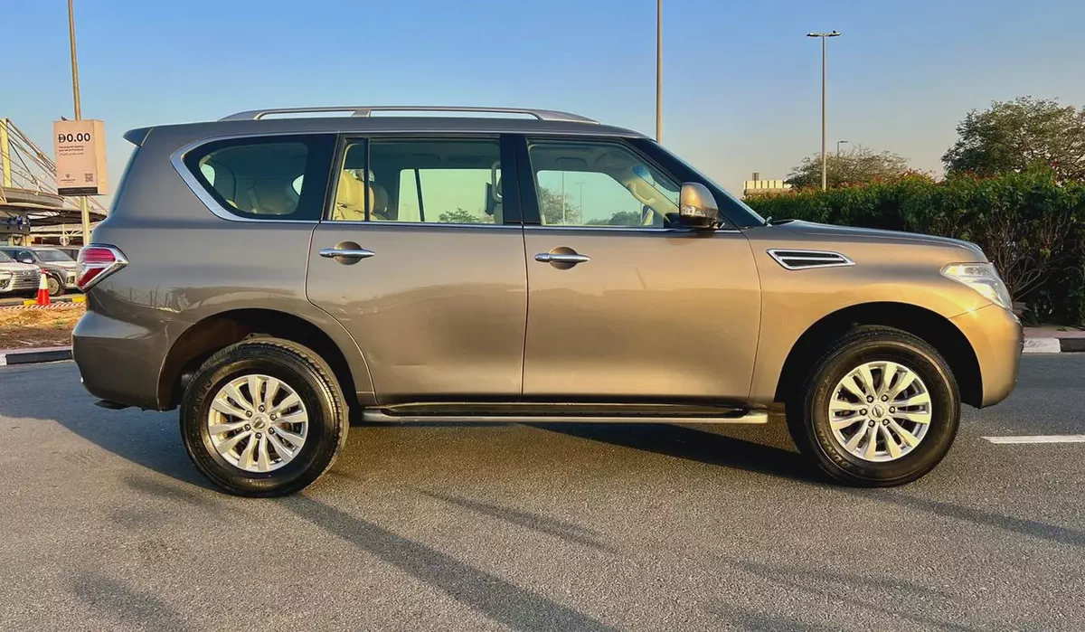 Nissan Patrol SE 2017 - GCC Specs - Excellent Condition-3-3