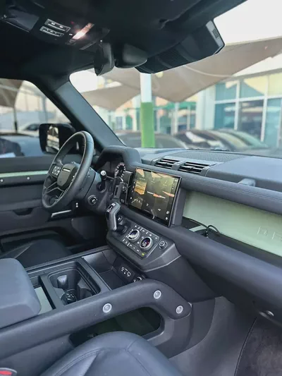 2023 Land Rover Defender | GCC Specs | Pristine Condition-8