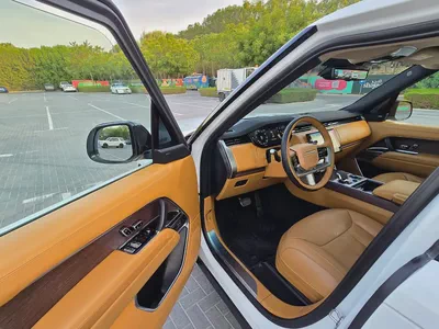 2023 Range Rover P400 SE | GCC Specs | FSH | Pristine Condition | Under warranty 2 years-13