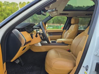 2023 Range Rover P400 SE | GCC Specs | FSH | Pristine Condition | Under warranty 2 years-14