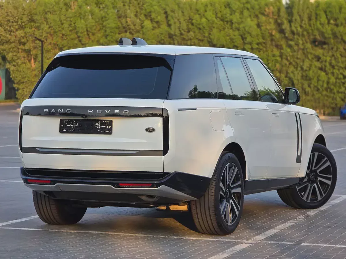 2023 Range Rover P400 SE | GCC Specs | FSH | Pristine Condition | Under warranty 2 years-6-6