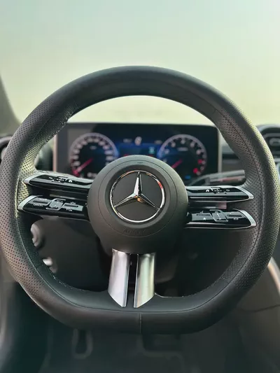 2025 Mercedes‑Benz C200L | 12,000 km | Excellent Condition-8