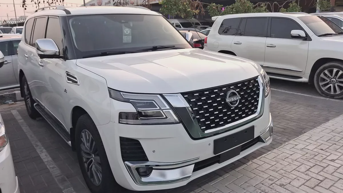 Nissan Patrol LE Platinum City 2020 GCC Specs-1-1