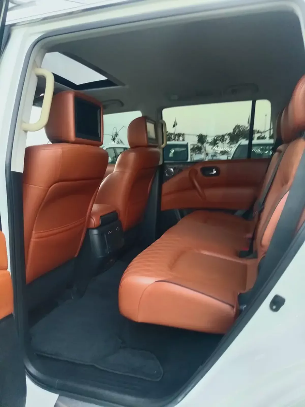Nissan Patrol LE Platinum City 2020 GCC Specs-7-7