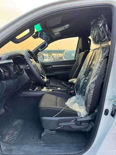 Toyota Hilux ADVENTURE SR5 ADVENTURE || DOUBLE CABIN || 2.8L V4 DIESEL / RADAR / 360*CAMERA / AIR COMPRESSOR / FULL OPTION-12