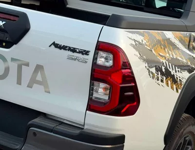 Toyota Hilux ADVENTURE SR5 ADVENTURE || DOUBLE CABIN || 2.8L V4 DIESEL / RADAR / 360*CAMERA / AIR COMPRESSOR / FULL OPTION-7