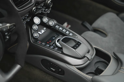2023 ASTON MARTIN V12 VANTAGE-10