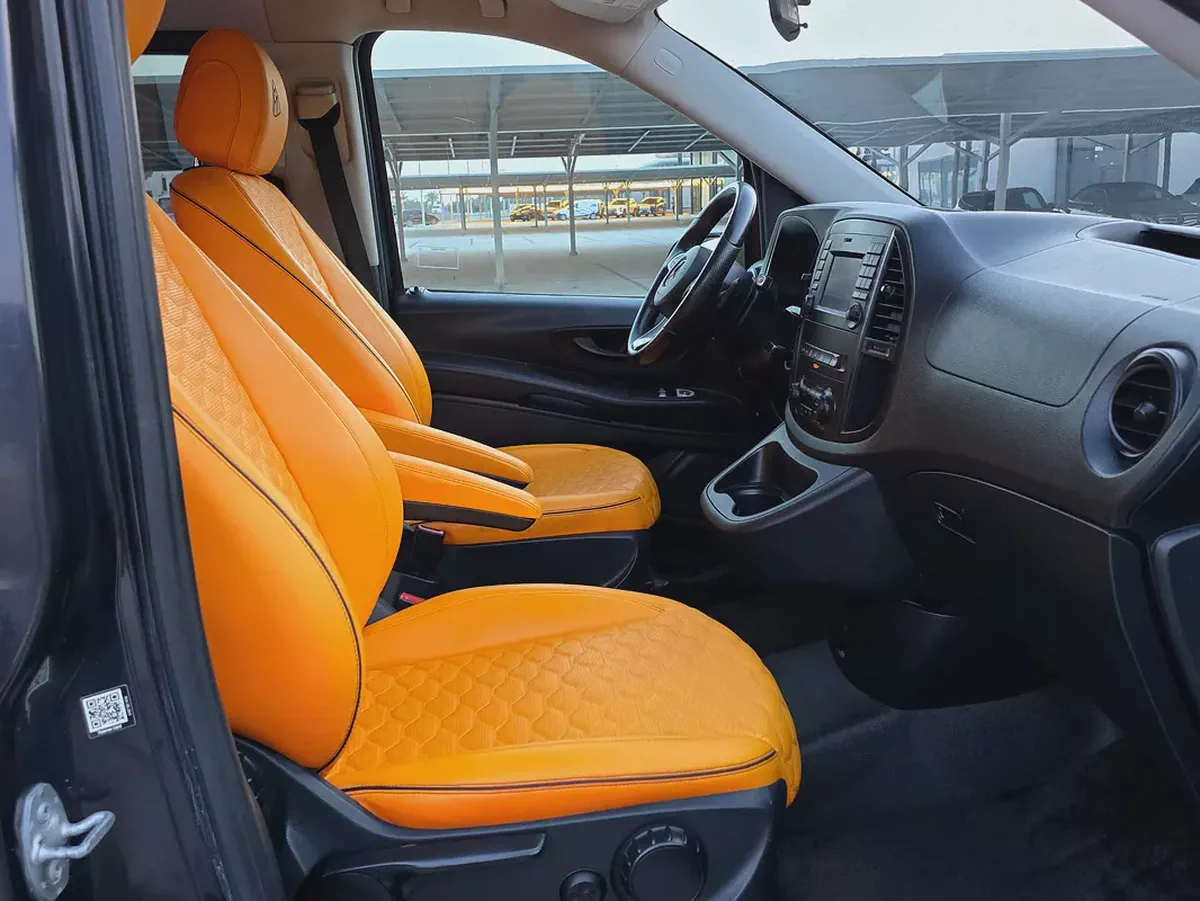 Mercedes-Benz Vito 2020 GCC Specs - Well Maintained-4-4