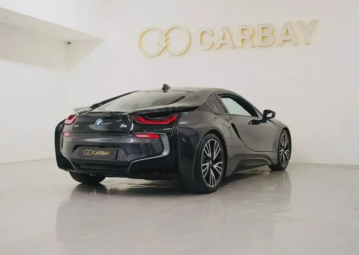 AED 4957 PM | BMW i8 2014 | PRISTINE CONDITION | COLLECTORS CAR | 1 YEAR WARRANTY-4-4