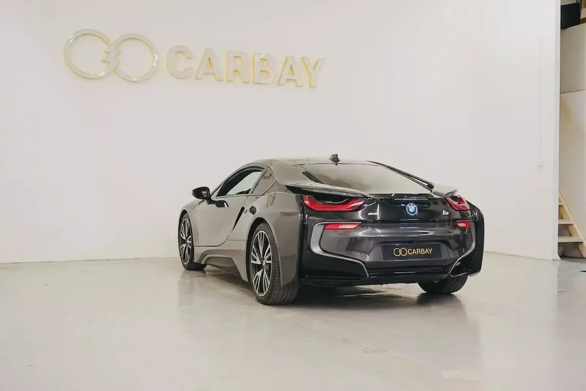 AED 4957 PM | BMW i8 2014 | PRISTINE CONDITION | COLLECTORS CAR | 1 YEAR WARRANTY-6-6