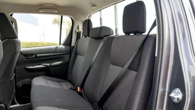 Toyota Hilux DLX HILUX 2.4L MT P.WINDO DIESEL 2026-23