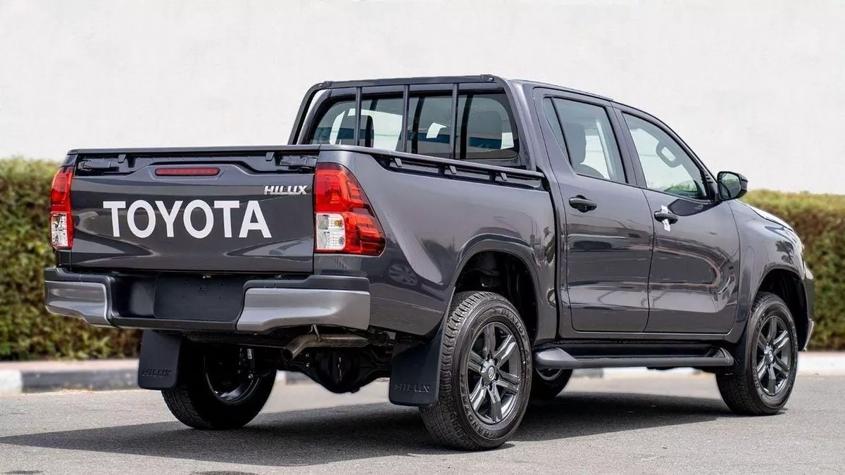 Toyota Hilux DLX HILUX 2.4L MT P.WINDO DIESEL 2026-5-0