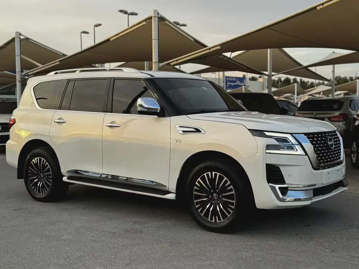 (2019) NISSAN//PATROL//SE//GCC//LOW MILLAGE//2023 CONVERTER-3-3