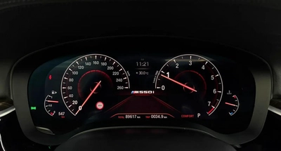 BMW 5 Series M550i xDrive 2019 | One Owner | GCC specs | AGMC Full Service history-12
