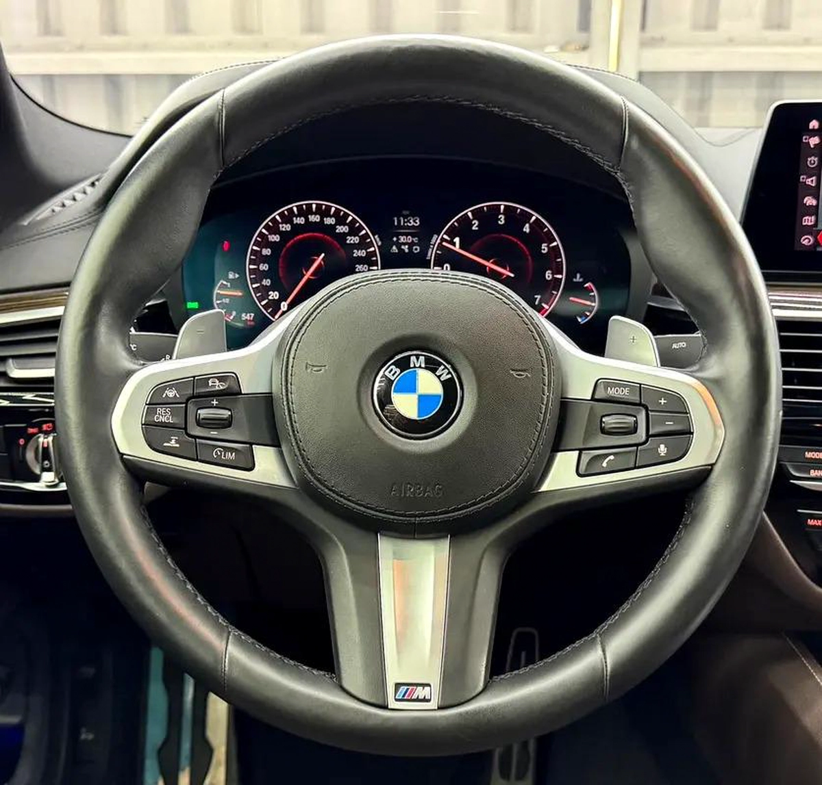 BMW 5 Series M550i xDrive 2019 | One Owner | GCC specs | AGMC Full Service history-14-14