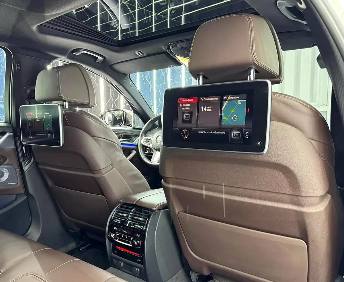 BMW 5 Series M550i xDrive 2019 | One Owner | GCC specs | AGMC Full Service history-2-2