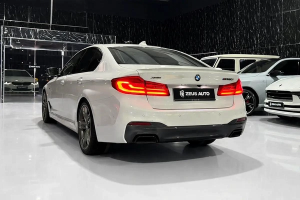 BMW 5 Series M550i xDrive 2019 | One Owner | GCC specs | AGMC Full Service history