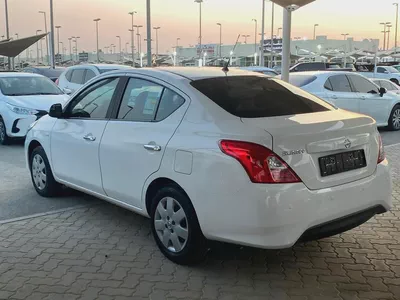 Nissan Sunny 2023 White-9