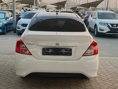 Nissan Sunny 2023 White-6