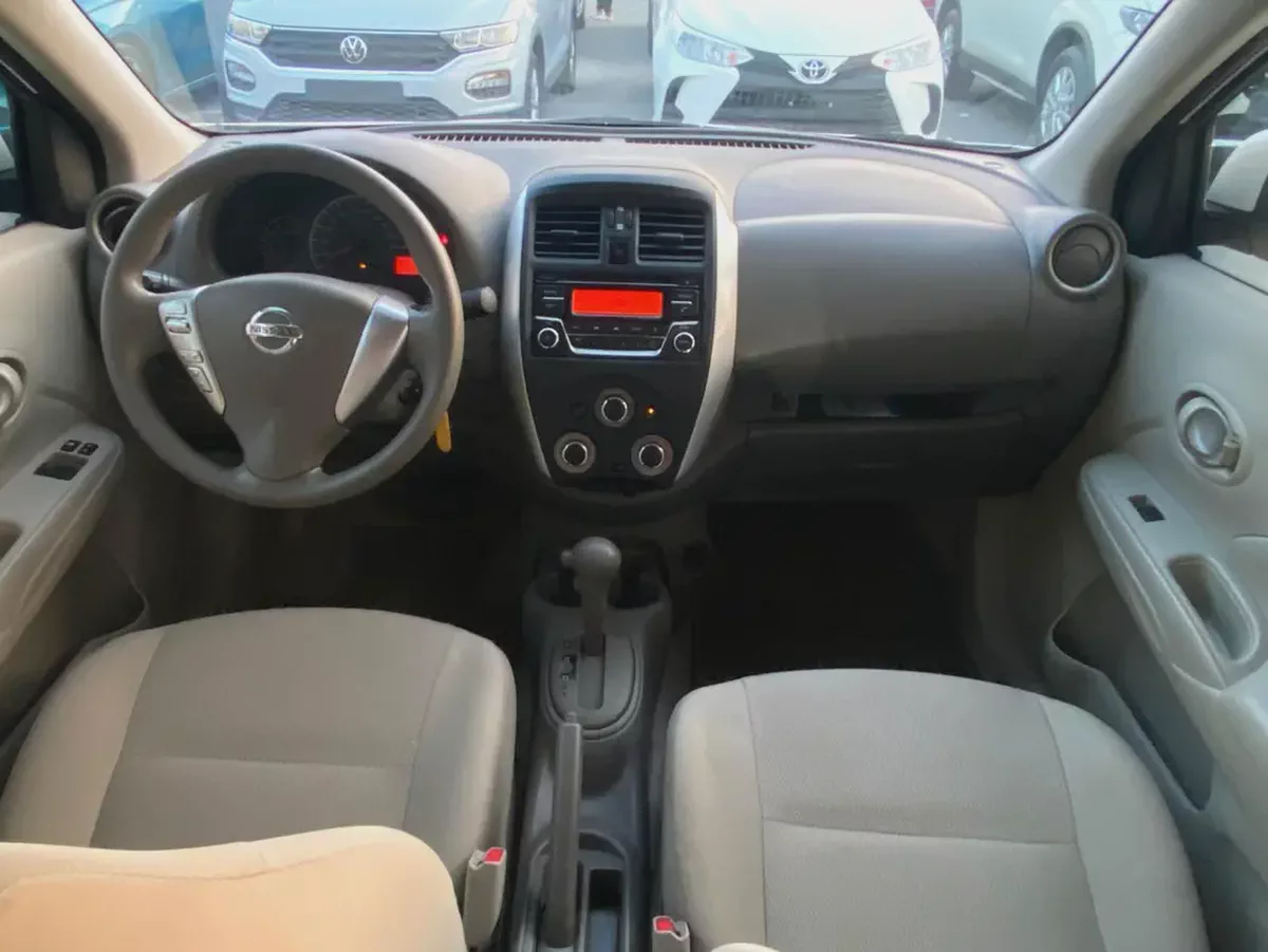 Nissan Sunny 2023 White-10-10