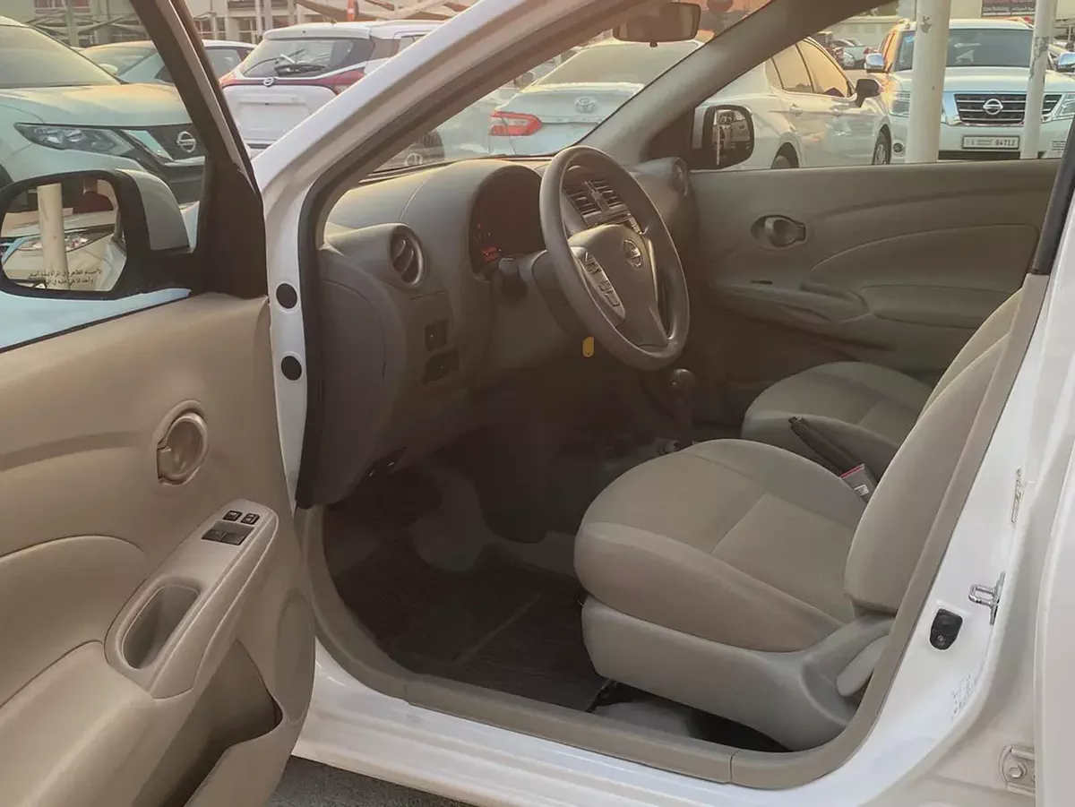 Nissan Sunny 2023 White-13-13