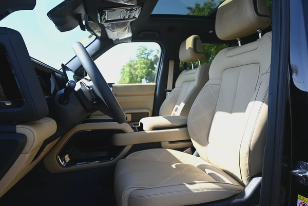 EMI 2,620 AED - BYD LEOPERD 5 - ULTRA EDITION - READY TO DRIVE - NO WAITING