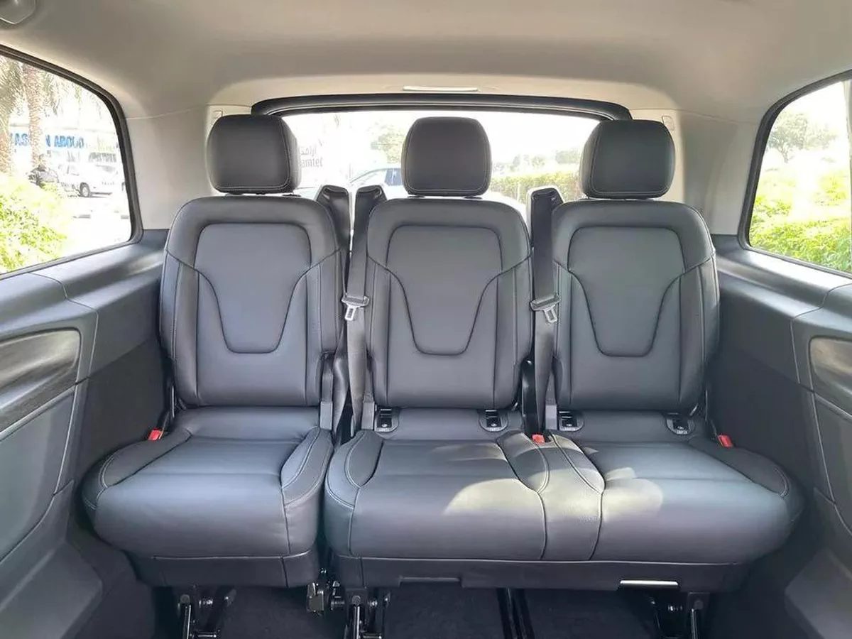 Mercedes Benz V300 Avantgarde Under Agency Warranty 2026 GCC-9-9