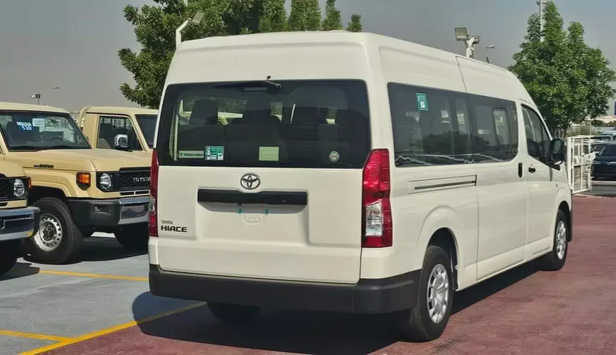 Toyota Hiace GLX 2025 GCC Specs-2-2