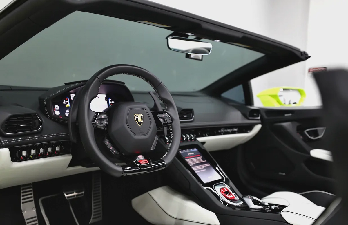 Lamborghini Huracan EVO Spyder-14-14