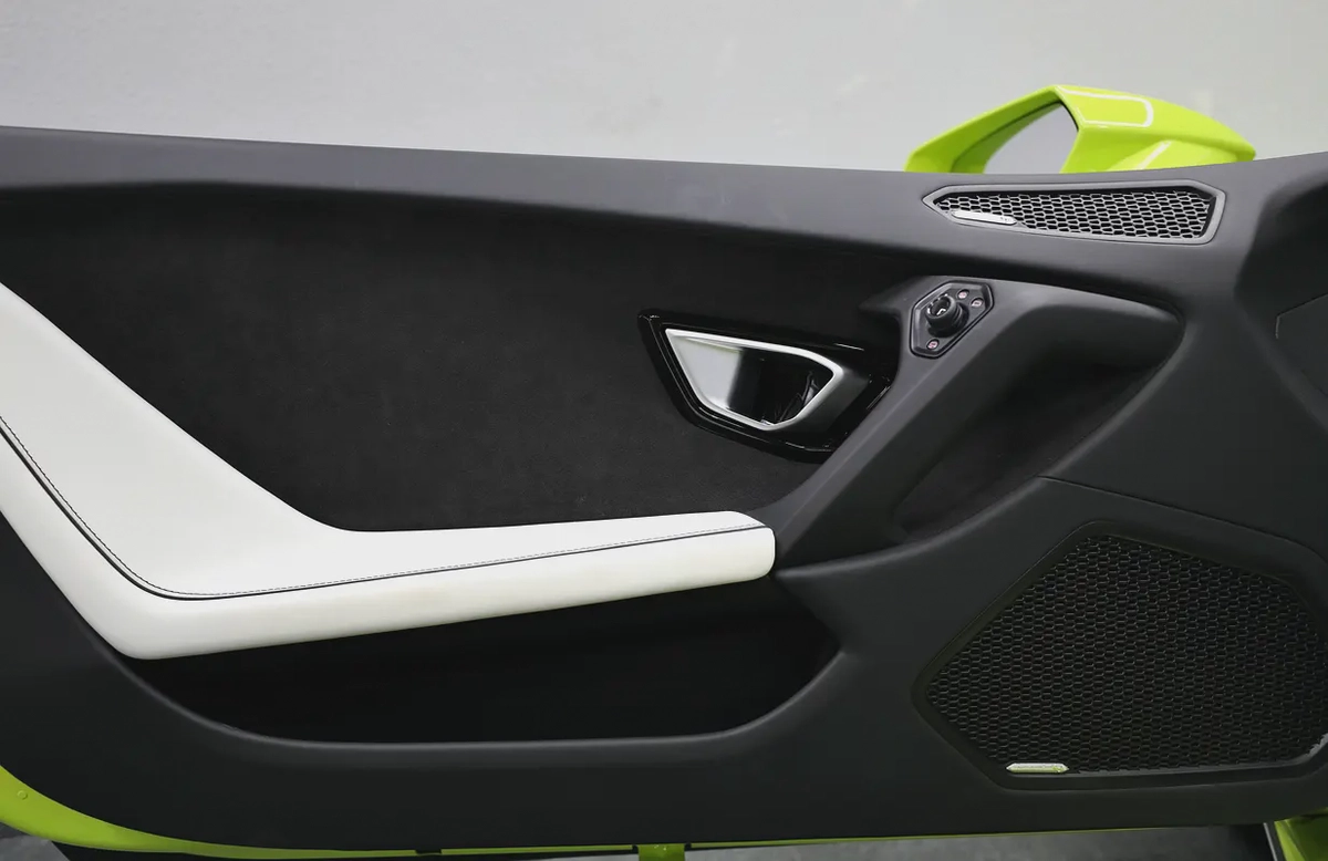 Lamborghini Huracan EVO Spyder-9-9