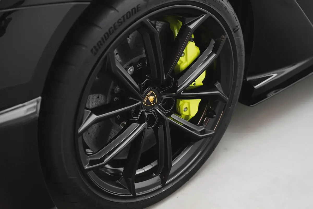 2024 LAMBORGHINI REVUELTO-5-5