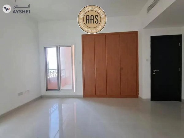 In prime location Chiller free huge 2bhk with all facilities