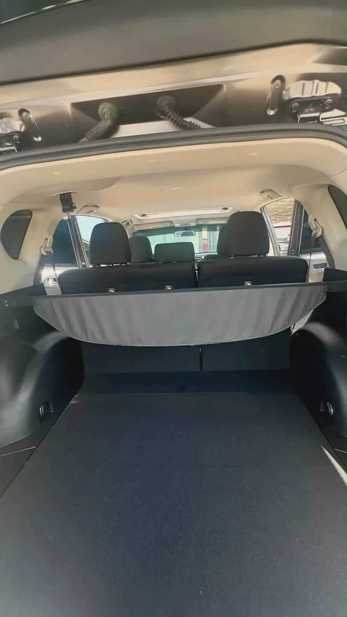 2017 Toyota Rav 4 XLE | American Specs | Well Maintained-11-11