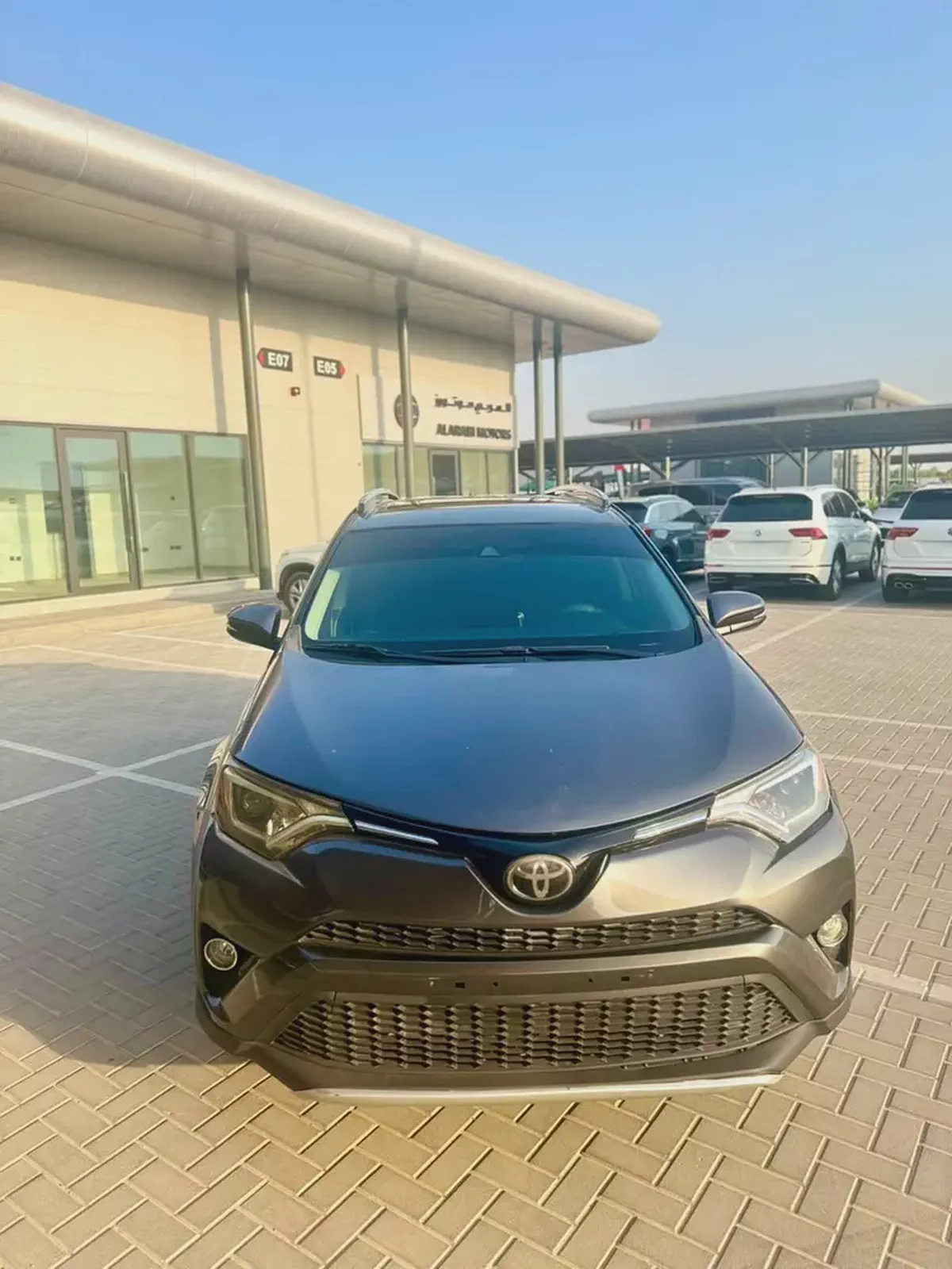 2017 Toyota Rav 4 XLE | American Specs | Well Maintained-2-2