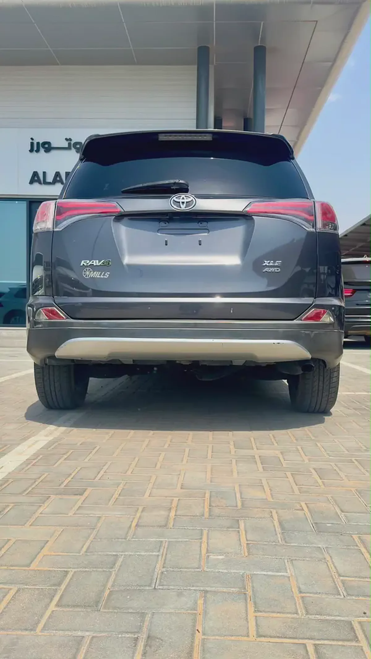2017 Toyota Rav 4 XLE | American Specs | Well Maintained-7-7