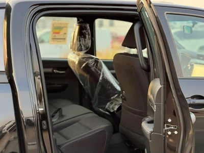 Toyota Hilux GLX 2.7L Double Cab Utility 4WD A/T-7