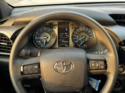 Toyota Hilux GLX 2.7L Double Cab Utility 4WD A/T-10