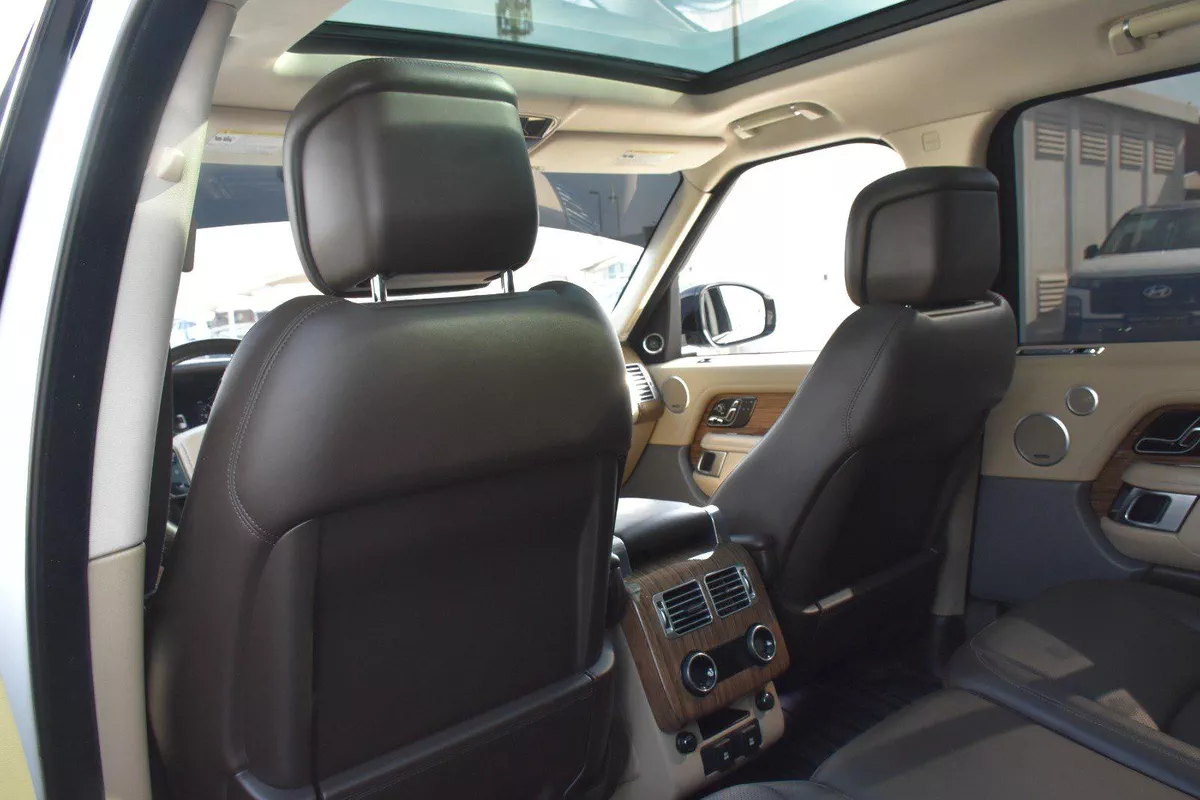 RANGE ROVER SE 2019 | WHITE-3-3