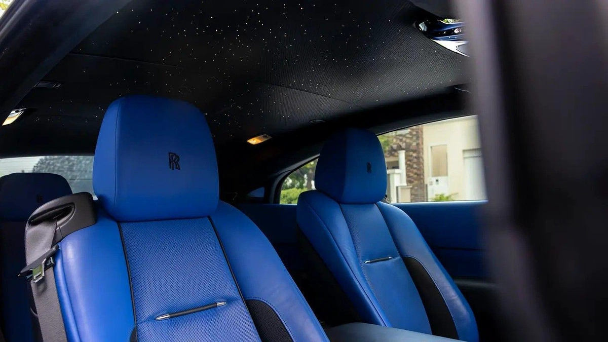 For sale Rolls-Royce Wraith Black Badge, 6.6 l, 2022 in Dubai-9-9