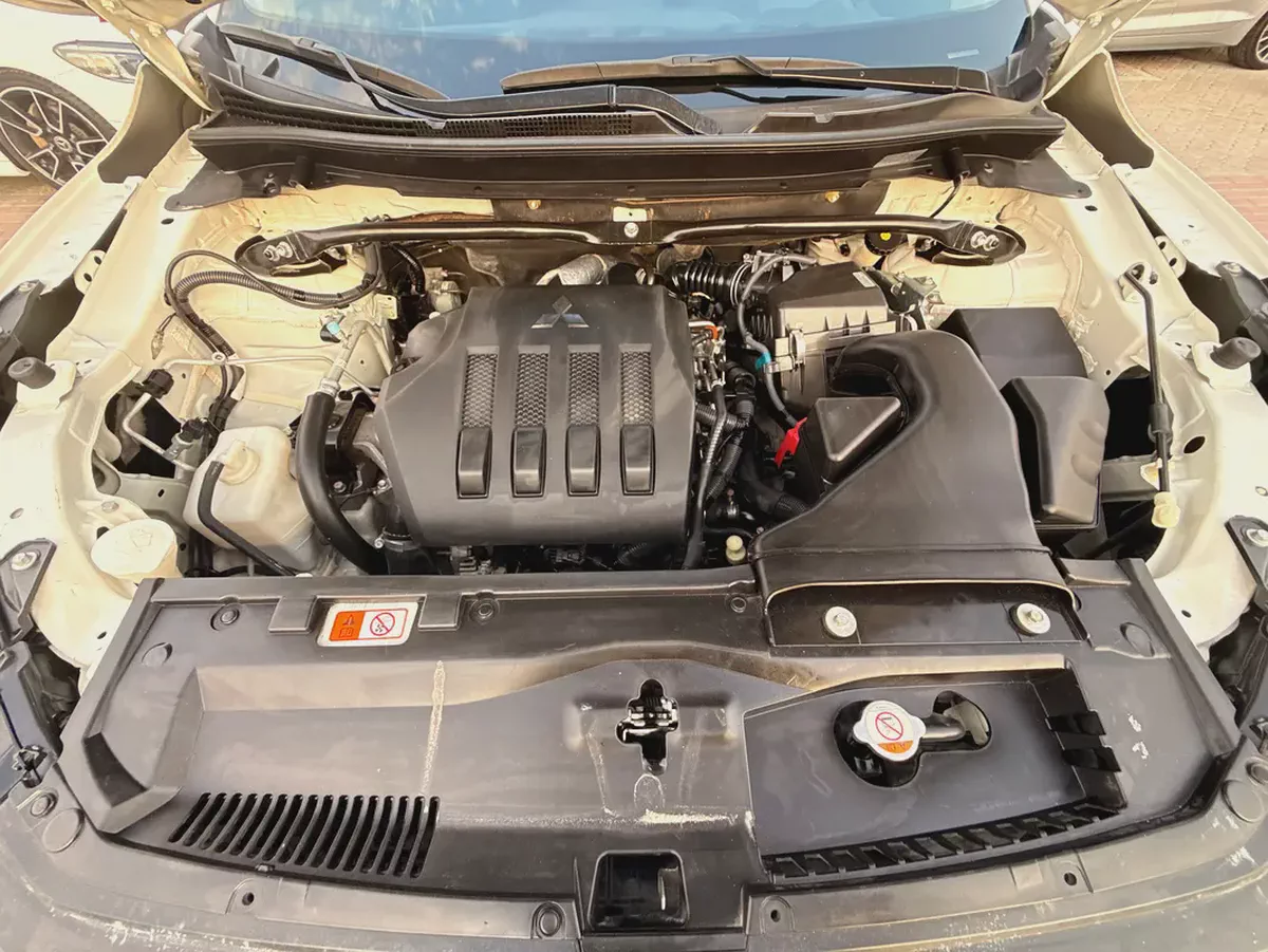 Mitsubishi Eclipse Cross GLS 2022 GCC Specs - Excellent Condition-17-17