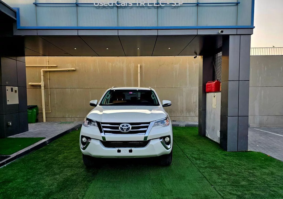 Toyota Fortuner EXR FORTUNER EXR/ V4 2.7 L/ LOW MILEAGE/ SUPER CLEAN-1-0