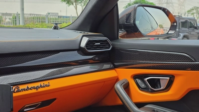 Lamborghini Urus (Orange 99k)-13