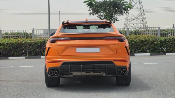 Lamborghini Urus (Orange 99k)