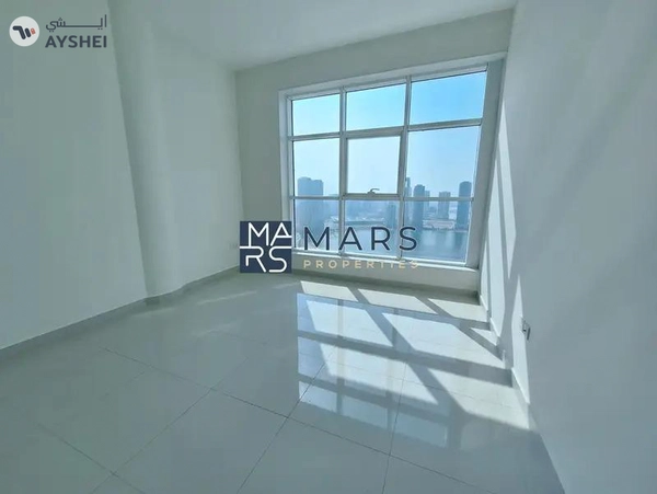 Free AC, Enjoy the Best Standards ,3bhk Apartment