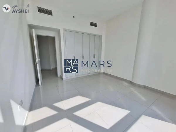 Free AC, Enjoy the Best Standards ,3bhk Apartment